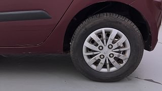 Used 2015 hyundai i10 Sportz 1.1 Petrol Petrol Manual tyres LEFT REAR TYRE RIM VIEW