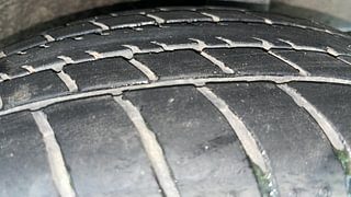 Used 2015 Chevrolet Beat [2014-2017] LS Petrol Petrol Manual tyres LEFT REAR TYRE TREAD VIEW