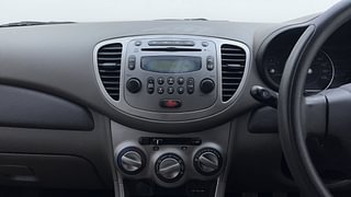 Used 2015 hyundai i10 Sportz 1.1 Petrol Petrol Manual interior MUSIC SYSTEM & AC CONTROL VIEW