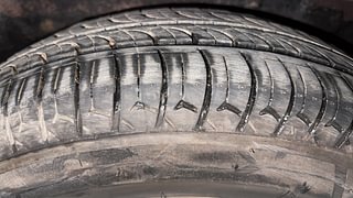 Used 2015 hyundai i10 Sportz 1.1 Petrol Petrol Manual tyres RIGHT REAR TYRE TREAD VIEW
