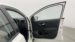 Used 2016 Volkswagen Polo [2015-2019] Comfortline 1.2L (P) Petrol Manual interior RIGHT FRONT DOOR OPEN VIEW