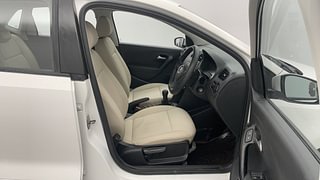 Used 2016 Volkswagen Polo [2015-2019] Comfortline 1.2L (P) Petrol Manual interior RIGHT SIDE FRONT DOOR CABIN VIEW