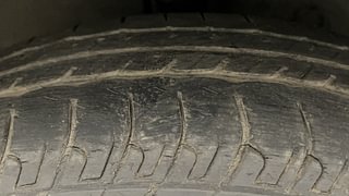 Used 2015 Maruti Suzuki Swift [2011-2017] VXi Petrol Manual tyres RIGHT FRONT TYRE TREAD VIEW