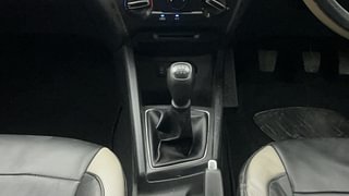 Used 2016 Hyundai Elite i20 [2014-2018] Magna 1.2 Petrol Manual interior GEAR  KNOB VIEW