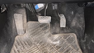 Used 2018 Maruti Suzuki Baleno [2015-2019] Zeta AT Petrol Petrol Automatic interior PEDALS VIEW