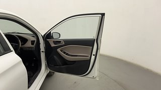 Used 2016 Hyundai Elite i20 [2014-2018] Magna 1.2 Petrol Manual interior RIGHT FRONT DOOR OPEN VIEW