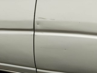 Used 2016 Renault Kwid [2017-2019] RXT 1.0 SCE Special Petrol Manual dents MINOR DENT