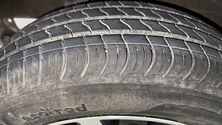 Used 2021 maruti-suzuki S-Presso VXI Plus AMT Petrol Automatic tyres RIGHT REAR TYRE TREAD VIEW