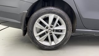Used 2018 Skoda Rapid new [2016-2020] Style Petrol AT Petrol Automatic tyres RIGHT REAR TYRE RIM VIEW