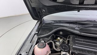 Used 2018 Skoda Rapid new [2016-2020] Style Petrol AT Petrol Automatic engine ENGINE RIGHT SIDE HINGE & APRON VIEW