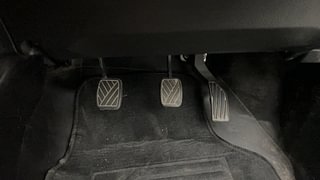 Used 2015 Maruti Suzuki Swift [2011-2017] VXi Petrol Manual interior PEDALS VIEW