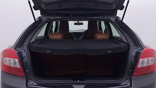 Used 2018 Maruti Suzuki Baleno [2015-2019] Zeta AT Petrol Petrol Automatic interior DICKY INSIDE VIEW