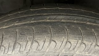 Used 2015 Maruti Suzuki Swift [2011-2017] VXi Petrol Manual tyres LEFT FRONT TYRE TREAD VIEW