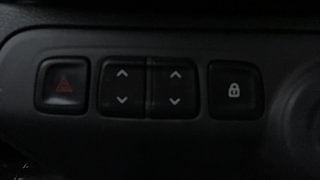 Used 2016 Renault Kwid [2017-2019] RXT 1.0 SCE Special Petrol Manual top_features Power windows
