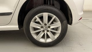 Used 2015 Volkswagen Polo [2015-2019] Highline1.2L (P) Petrol Manual tyres LEFT REAR TYRE RIM VIEW