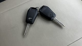 Used 2016 Mahindra KUV100 [2015-2017] K4+ 6 STR Petrol Manual extra CAR KEY VIEW