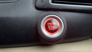 Used 2022 Honda Amaze 1.2 VX CVT i-VTEC Petrol Automatic top_features Keyless start
