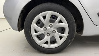 Used 2019 Hyundai Grand i10 [2017-2020] Sportz 1.2 Kappa VTVT CNG (Outside Fitted) Petrol+cng Manual tyres RIGHT REAR TYRE RIM VIEW