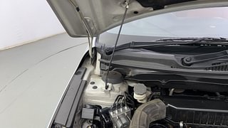 Used 2022 Maruti Suzuki Ciaz Zeta AT Petrol Petrol Automatic engine ENGINE RIGHT SIDE HINGE & APRON VIEW
