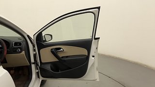 Used 2015 Volkswagen Polo [2015-2019] Highline1.2L (P) Petrol Manual interior RIGHT FRONT DOOR OPEN VIEW