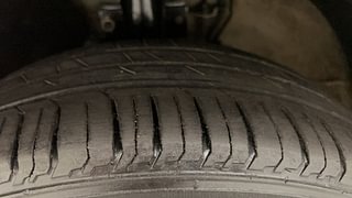 Used 2015 Volkswagen Polo [2015-2019] Highline1.2L (P) Petrol Manual tyres LEFT FRONT TYRE TREAD VIEW