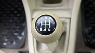 Used 2015 Maruti Suzuki Swift Dzire VXI Petrol Manual interior GEAR  KNOB VIEW