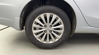 Used 2022 Maruti Suzuki Ciaz Zeta AT Petrol Petrol Automatic tyres RIGHT REAR TYRE RIM VIEW