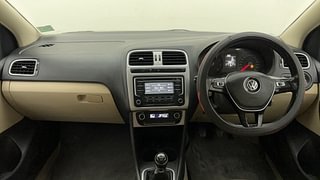 Used 2015 Volkswagen Polo [2015-2019] Highline1.2L (P) Petrol Manual interior DASHBOARD VIEW
