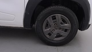 Used 2016 Renault Kwid [2017-2019] RXT 1.0 SCE Special Petrol Manual tyres RIGHT FRONT TYRE RIM VIEW