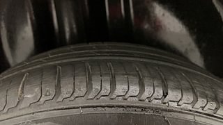 Used 2015 Volkswagen Polo [2015-2019] Highline1.2L (P) Petrol Manual tyres RIGHT REAR TYRE TREAD VIEW