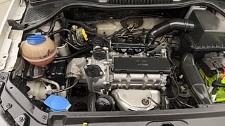 Used 2015 Volkswagen Polo [2015-2019] Highline1.2L (P) Petrol Manual engine ENGINE RIGHT SIDE VIEW
