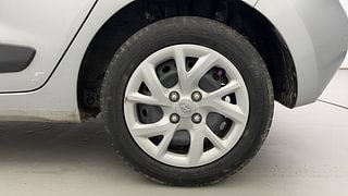 Used 2019 Hyundai Grand i10 [2017-2020] Sportz 1.2 Kappa VTVT CNG (Outside Fitted) Petrol+cng Manual tyres LEFT REAR TYRE RIM VIEW