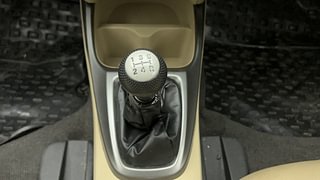 Used 2013 Honda City [2011-2014] 1.5 S MT Petrol Manual interior GEAR  KNOB VIEW