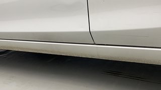 Used 2017 maruti-suzuki Ciaz Delta Petrol AT Petrol Automatic dents MINOR SCRATCH