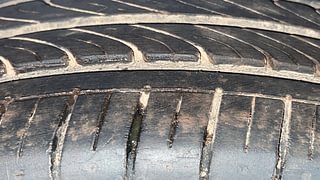 Used 2017 maruti-suzuki Ciaz Delta Petrol AT Petrol Automatic tyres LEFT REAR TYRE TREAD VIEW