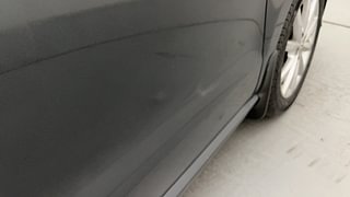 Used 2018 Volkswagen Ameo [2016-2020] Highline1.2L Plus (P) Petrol Manual dents MINOR SCRATCH