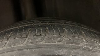 Used 2018 Volkswagen Ameo [2016-2020] Highline1.2L Plus (P) Petrol Manual tyres RIGHT REAR TYRE TREAD VIEW
