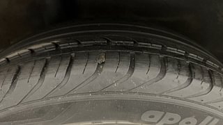 Used 2013 Honda City [2011-2014] 1.5 S MT Petrol Manual tyres RIGHT REAR TYRE TREAD VIEW