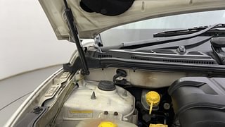 Used 2017 Mahindra XUV500 [2015-2018] W10 AT Diesel Automatic engine ENGINE RIGHT SIDE HINGE & APRON VIEW