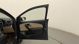 Used 2018 Volkswagen Ameo [2016-2020] Highline1.2L Plus (P) Petrol Manual interior RIGHT FRONT DOOR OPEN VIEW