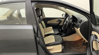 Used 2018 Volkswagen Ameo [2016-2020] Highline1.2L Plus (P) Petrol Manual interior RIGHT SIDE FRONT DOOR CABIN VIEW