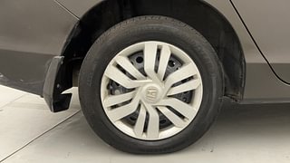 Used 2016 Honda City [2014-2017] SV CVT Petrol Automatic tyres RIGHT REAR TYRE RIM VIEW