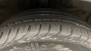 Used 2013 Honda City [2011-2014] 1.5 S MT Petrol Manual tyres RIGHT FRONT TYRE TREAD VIEW