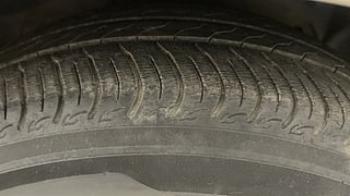 Used 2019 Ford Figo [2019-2021] Titanium Diesel Diesel Manual tyres RIGHT FRONT TYRE TREAD VIEW