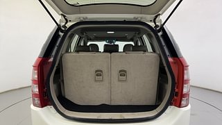 Used 2017 Mahindra XUV500 [2015-2018] W10 AT Diesel Automatic interior DICKY INSIDE VIEW