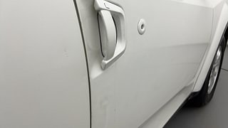 Used 2017 Mahindra XUV500 [2015-2018] W10 AT Diesel Automatic dents MINOR SCRATCH