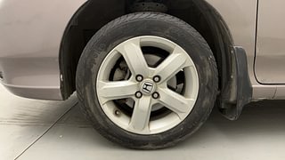 Used 2013 Honda City [2011-2014] 1.5 S MT Petrol Manual tyres LEFT FRONT TYRE RIM VIEW