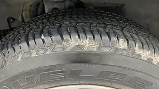 Used 2017 Mahindra XUV500 [2015-2018] W10 AT Diesel Automatic tyres RIGHT REAR TYRE TREAD VIEW
