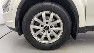 Used 2017 Mahindra XUV500 [2015-2018] W10 AT Diesel Automatic tyres LEFT FRONT TYRE RIM VIEW