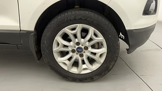 Used 2013 Ford EcoSport [2013-2015] Titanium 1.5L TDCi Diesel Manual tyres RIGHT FRONT TYRE RIM VIEW